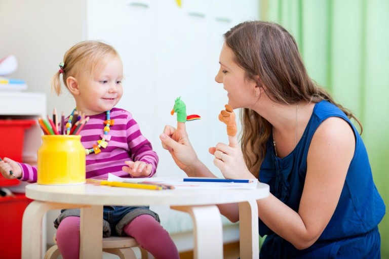 Cách tạo môi trường tiếng Anh tại nhà cho trẻ